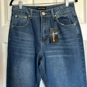 PrettyLittleThing NWT women’s blue straight leg jeans size 12